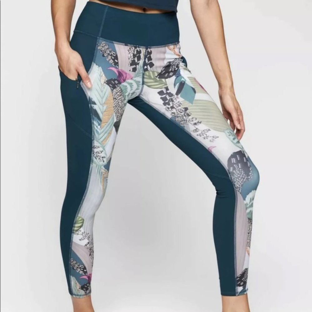 Athleta Oasis Contender Floral Leggings